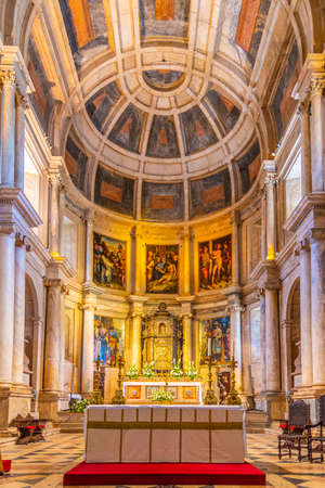 LISBON, PORTUGAL, MAY 29, 2019: Interior of church of Santa Maria of Belem, Lisbon, Portugalのeditorial素材
