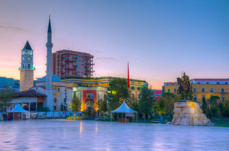 Sunrise view of Skanderbeg memorial and Ethem Bey mosque in Tirana, Albaniaのeditorial素材