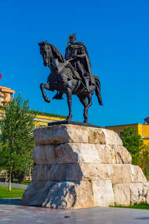 Skanderbeg memorial and Ethem Bey mosque in Tirana, Albaniaのeditorial素材