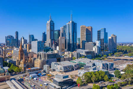 MELBOURNE, AUSTRALIA, DECEMBER 31, 2019: Skyline of Melbourne viewed behind Princess bridge, Australiaの写真素材