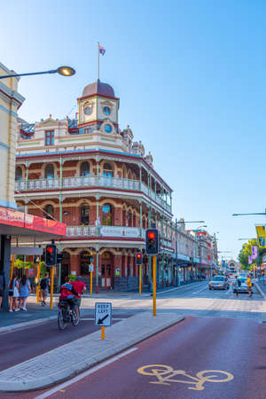 FREMANTLE, AUSTRALIA, JANUARY 19, 2020: Street with historical houses in Fremantle, Australiaのeditorial素材