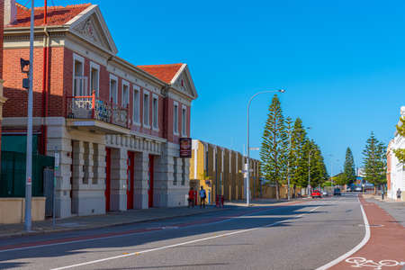FREMANTLE, AUSTRALIA, JANUARY 19, 2020: Street with historical houses in Fremantle, Australiaのeditorial素材