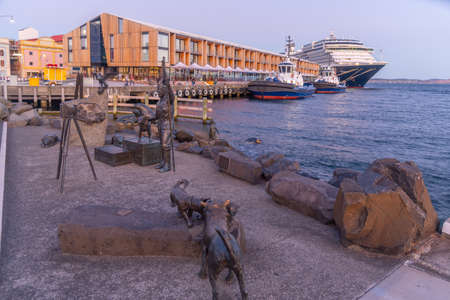 Self portrait, Louis and Joe sculpture in port of Hobart, Australiaのeditorial素材