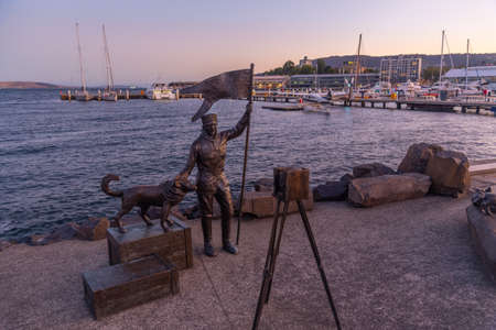 Self portrait, Louis and Joe sculpture in port of Hobart, Australiaのeditorial素材