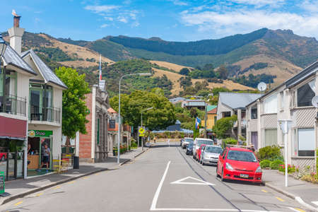 AKAROA, NEW ZEALAND, JANUARY 22, 2020: Street in the center of Akaroa, New Zealandのeditorial素材