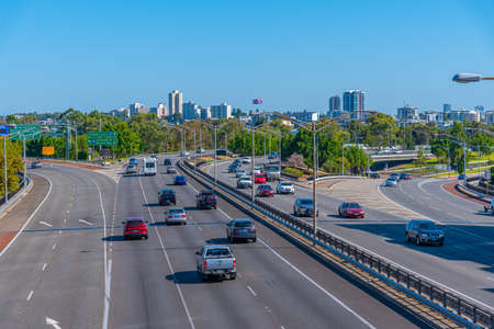 Traffic on Mitchell freeway in Perth, Australiaのeditorial素材
