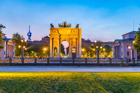 Sunset view of Arco della Pace in Italian city Milanoのeditorial素材