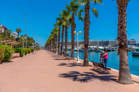 ALICANTE, SPAIN, JUNE 18, 2019: Seaside promenade in the port of Alicante, Spainのeditorial素材