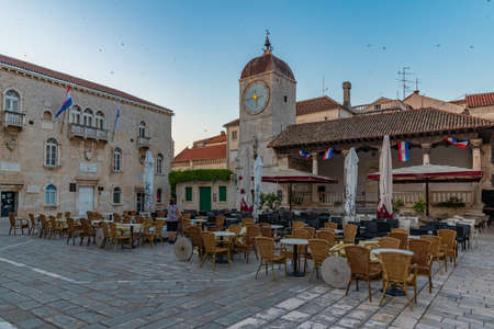 Sunrise view of town hall and city loggia at Croatian town Trogirのeditorial素材