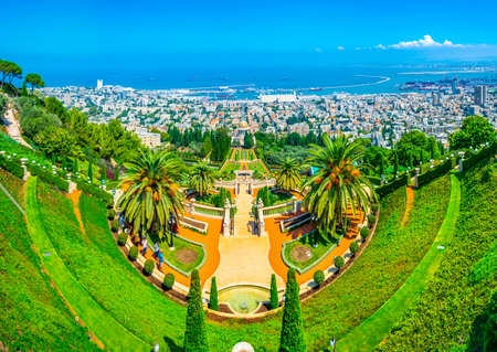 Shrine of the Bab at Bahai gardens in Haifa, Israelのeditorial素材