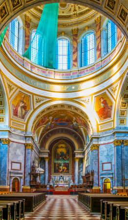 ESZTERGOM, HUNGARY MAY 22, 2016: view of interior of the basilica in esztergom, hungaryのeditorial素材