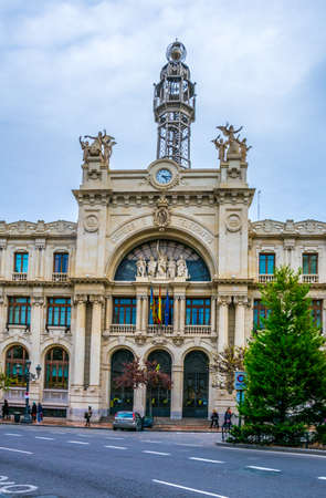 VALENCIA, SPAIN, DECEMBER 30, 2015: View of the building of post office in spanish city valencia with is old transmitter on top of the buildingのeditorial素材