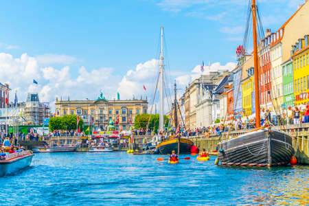 COPENHAGEN, DENMARK, AUGUST 21, 2016: View of old Nyhavn port in the central Copenhagen, Denmark.のeditorial素材