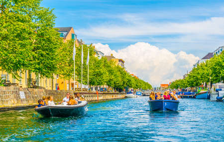 COPENHAGEN, DENMARK, AUGUST 21, 2016: View of a channel in central Copenhagen, Denmark.のeditorial素材