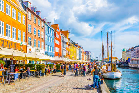 COPENHAGEN, DENMARK, AUGUST 21, 2016: View of old Nyhavn port in the central Copenhagen, Denmark.のeditorial素材