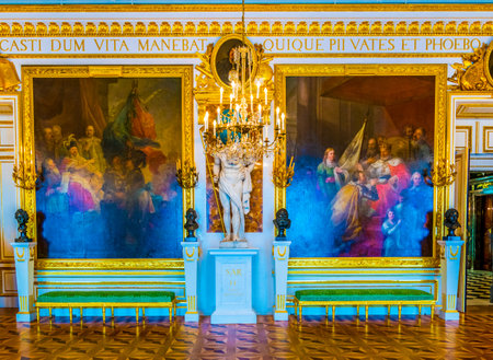 WARSAW, POLAND, AUGUST 12, 2016: view of a hall of the royal palace in Warsaw, Poland.のeditorial素材