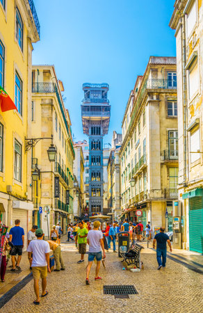 LISBON, PORTUGAL, SEPTEMBER 4, 2016: People are passing in front of the lift santa justa in Lisbon, Portugal.のeditorial素材