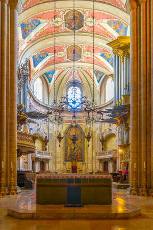 LISBON, PORTUGAL, SEPTEMBER 3, 2016: Interior of the lisbon cathedral, Portugal.のeditorial素材