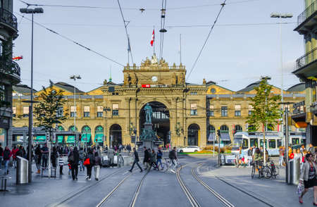 ZURICH, SWITZERLAND, OCTOBER 25, 2015: Railway station at the end of the Bahnhofstrasse in Zurich, Switzerland. Bahnhofstrasse is one of the most expensive shopping streets in the world.のeditorial素材