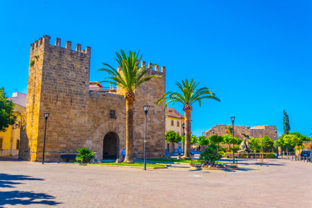 Porta del moll leading to the old town of Alcudia, Mallorca, Spainのeditorial素材