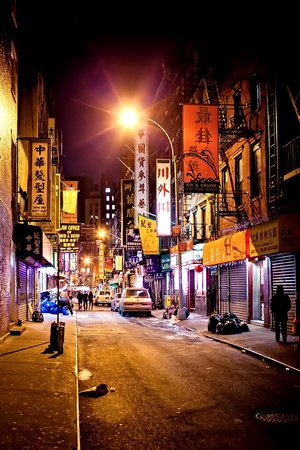 NEW YORK CITY - JAN 10: Manhattan Chinatown, one of the largest and oldest ethnic Chinese communities outside of Asia with population of 90,000 to 100,000, January 10, 2011 in Manhattan, New York City.のeditorial素材