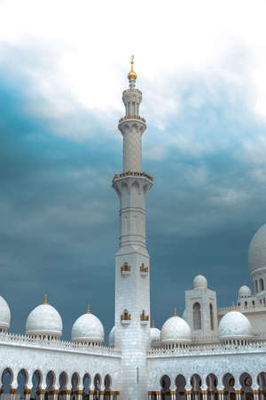 white history heritage islamic marble monument mosque in abu dhabi