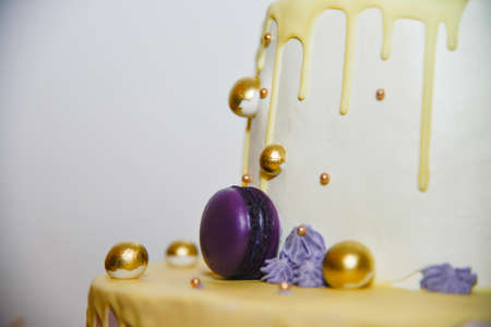 Big and small cake with goldの写真素材