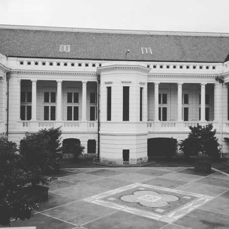 Building of olden bankの素材