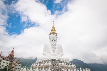 Wat Phra Dhat Phasornkaew @ Khao Khoの写真素材