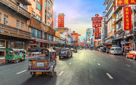 CHINA TOWN, BANGKOK THAILAND - 12 MAY 2018: Sunset at Yaowarat road with Tuk Tuk Taxi, Yaowarat is one of the famous landmark of Chinese Arts and Buildings in Bangkokのeditorial素材