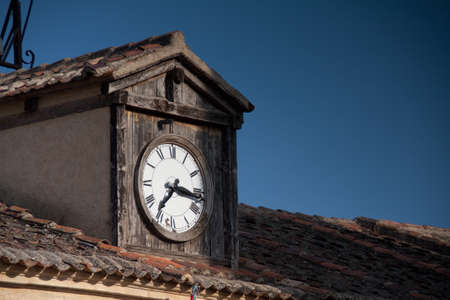 Clock of Pedraza's town hall. Segovia (Spain)の写真素材