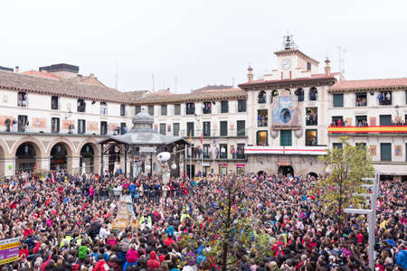 TUDELA, SPAIN - APRIL 19: Festival of Regional Tourist Interest, an angel, incarnated by a child, descends from the skies until reaching the image of the Virgin, whose head is covered by a black veil as a sign of mourning for the death of her Son. のeditorial素材