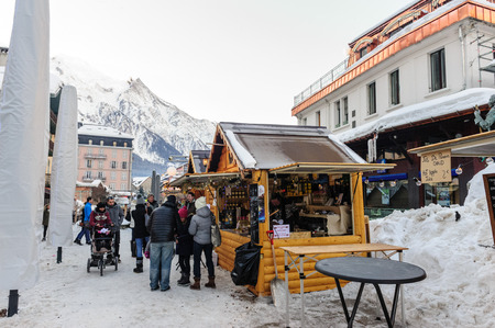 CHAMONIX DE MONT BLANC, FRANCE, DECEMBER 24, 2017. Snow covered streets of Chamonix de Mont Blanc in early winter. This popular tourist destination was hit by massive snow fall around this time.のeditorial素材