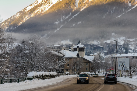 CHAMONIX DE MONT BLANC, FRANCE, DECEMBER 24, 2017. Snow covered streets of Chamonix de Mont Blanc in early winter. This popular tourist destination was hit by massive snow fall around this time.のeditorial素材