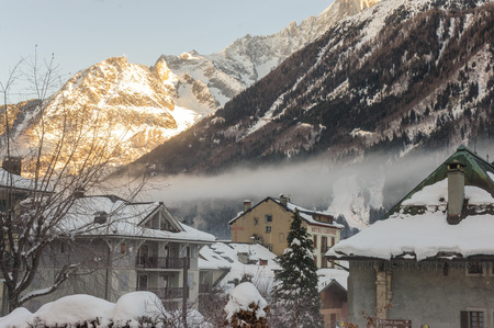 CHAMONIX DE MONT BLANC, FRANCE, DECEMBER 24, 2017. Snow covered streets of Chamonix de Mont Blanc in early winter. This popular tourist destination was hit by massive snow fall around this time.のeditorial素材