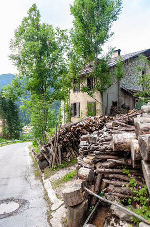 The village of Santa Fosca in the Italian Dolomitesの写真素材