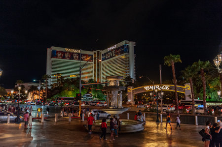 Las Vegas, Nevada. August 4, 2017. The Busy streets on the Las Vegas strip, near the Mirage Hotel.のeditorial素材