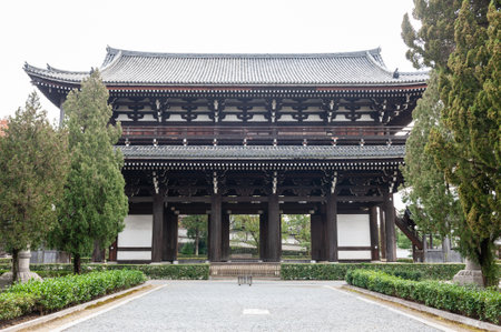 Kyoto, Japan - December 29, 2019. Exterior shot of the Tufuku-Ji Temple complex.のeditorial素材