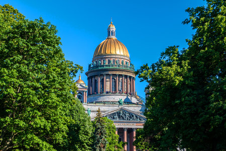 Saint Isaac's Cathedral on a clear summer dayのeditorial素材