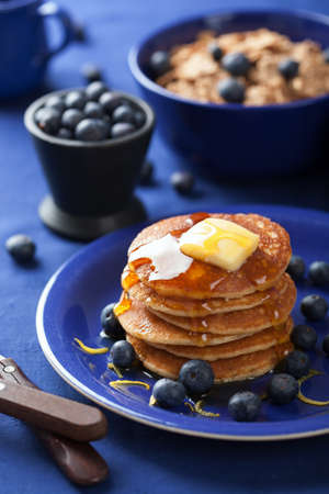 pancakes with syrup and blueberry
