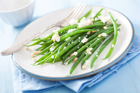 green beans salad with goat cheese and pine nuts
