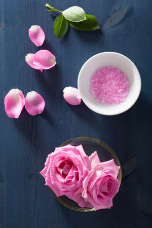 rose flower herbal salt for spa and aromatherapyの写真素材
