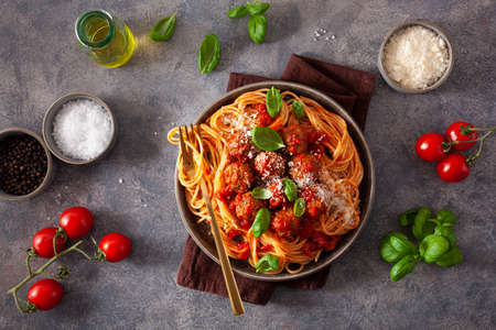 spaghetti with meatballs and tomato sauce, italian pastaの写真素材