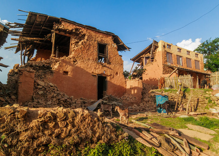 KOT DANDA, LALITPUR, NEPAL - MAY 2, 2015: Damaged houses after the 7.8 earthquake that hit Nepal on April 25, 2015.のeditorial素材