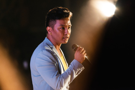 PATAN, NEPAL - OCTOBER 25, 2018: Fashion designer Prabal Gurung is interviewed by Nayantara Gurung at  Photo Kathmandu 2018 festival.のeditorial素材