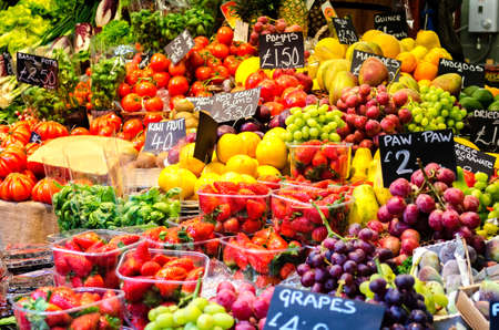 London , UK - April 5, 2016: Produce are for sale In London's Borough Market.のeditorial素材