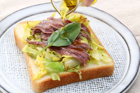 Sandwich of beef and cabbage with oilの写真素材