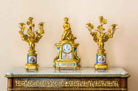 Antique clock in Catherine Palace in Tsarskoye Selo (Pushkin) in Russiaのeditorial素材
