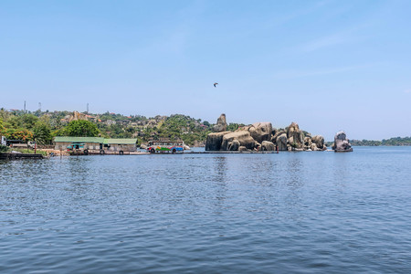 Rocks on the shore of Lake Victoria, Tanzaniaの写真素材