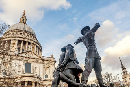 Statues near Saint Pauls Cathedral in London, UKの写真素材